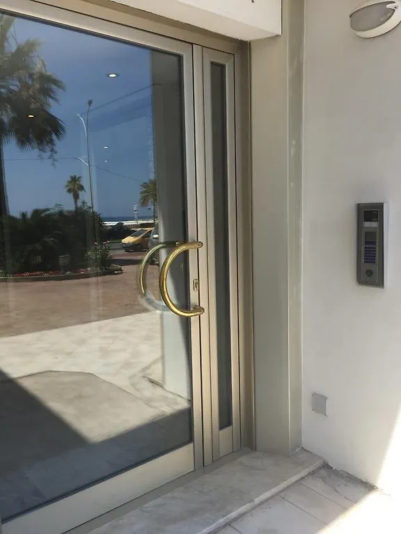Apartment Studio Residence La Plage Menton France