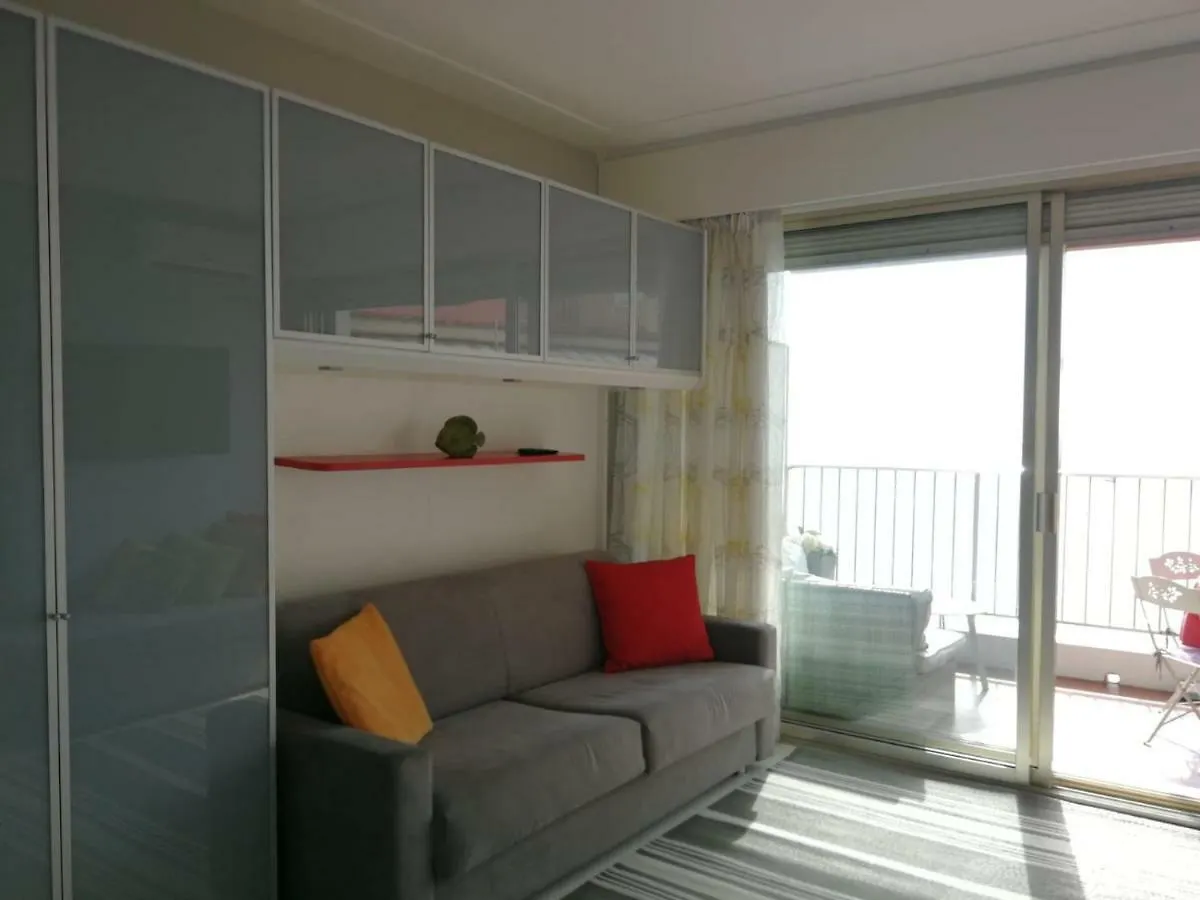 Apartment Studio Residence La Plage Menton France